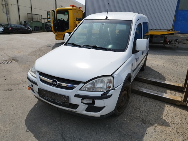 Opel Combo 1.3 CDTI 55kw NÁHRADNÍ DÍLY