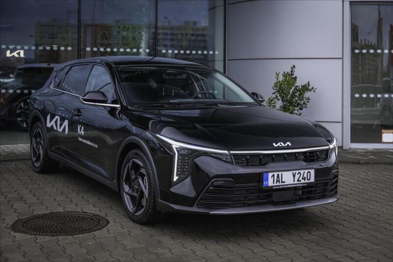 Kia K4