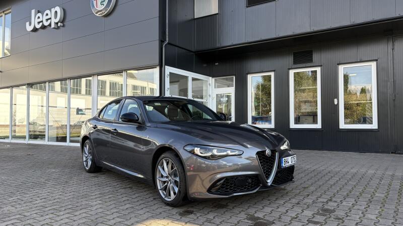Alfa Romeo Giulia