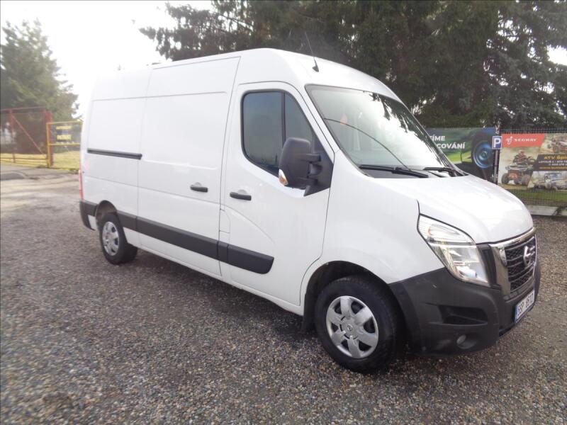 Nissan Interstar
