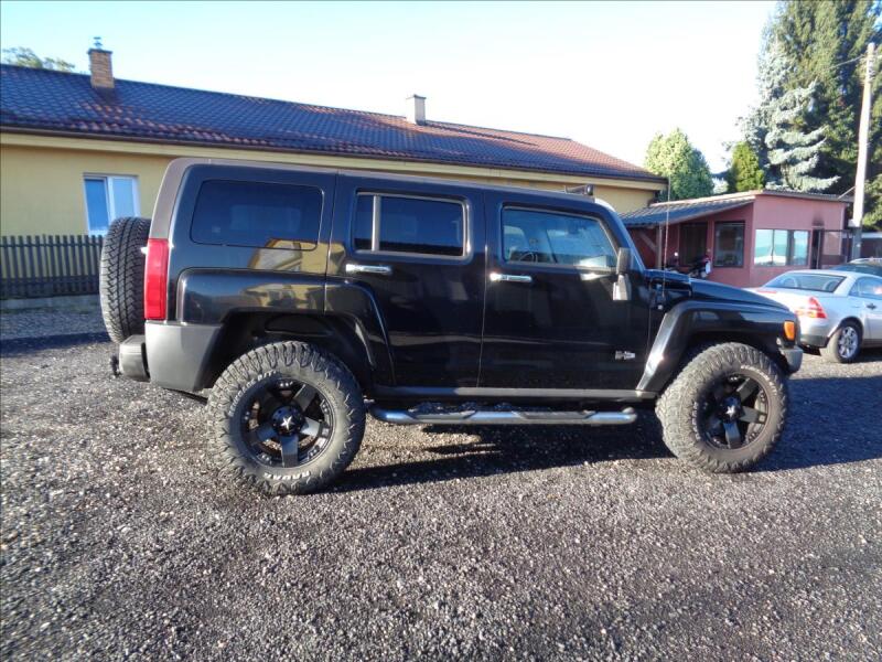 Hummer H3