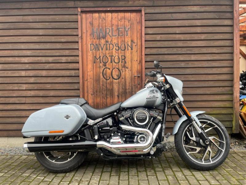 Harley-Davidson FLSB Softail Sport Glide