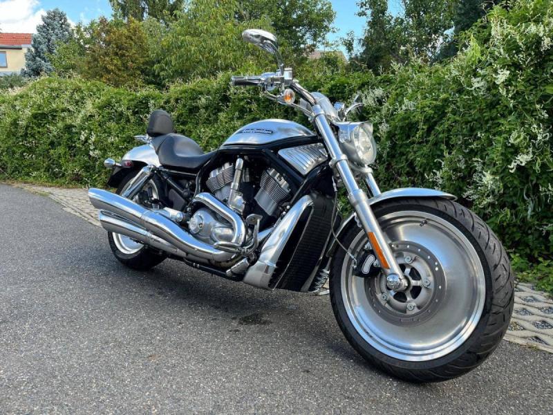 Harley-Davidson VRSCB V-Rod
