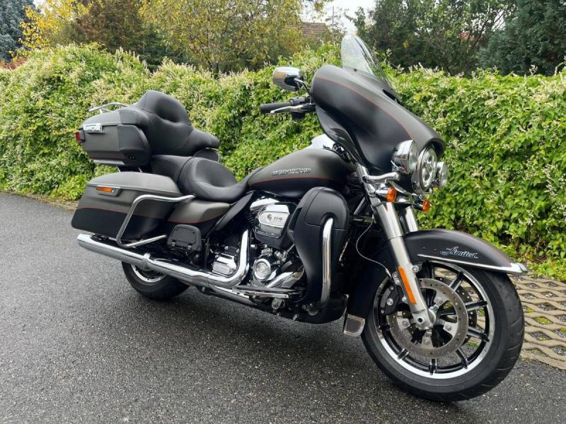 Harley-Davidson FLHTK Electra Glide Ultra Limited 1868