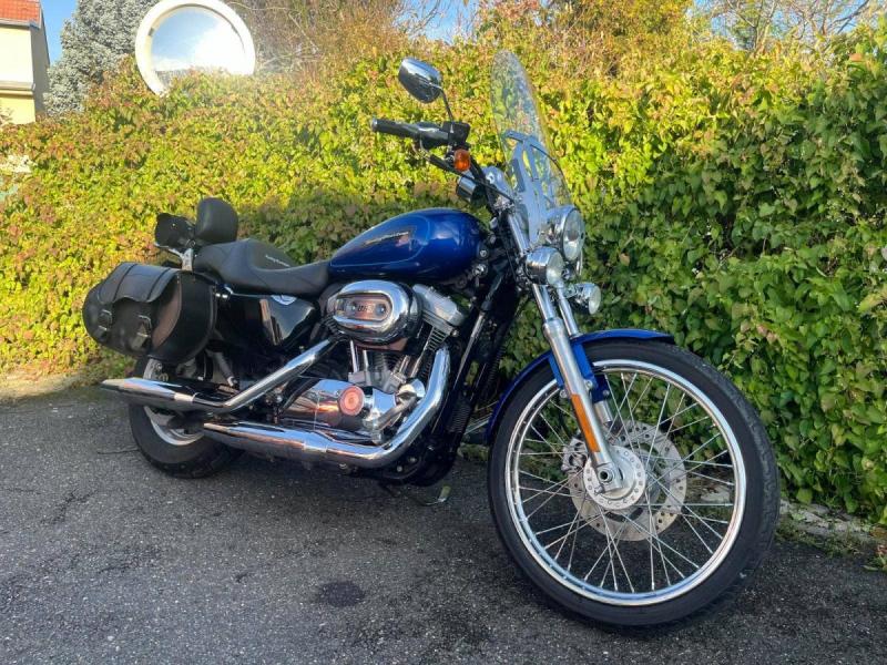 Harley-Davidson XL 883C Sportster Custom