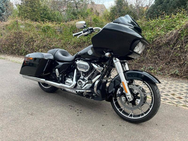 Harley-Davidson FLTRXS Road Glide Special