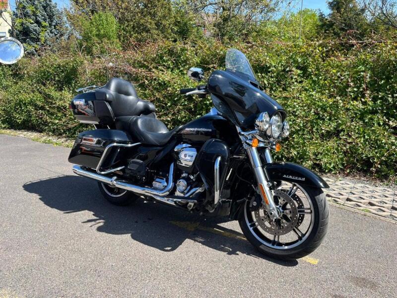 Harley-Davidson FLHTK Electra Glide Ultra Limited 1868