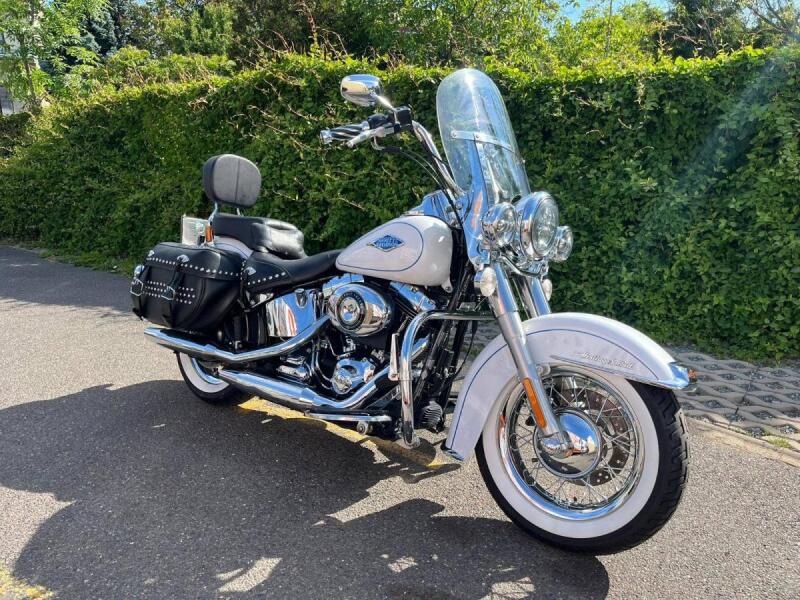 Harley-Davidson FLSTC Heritage Softail Classic
