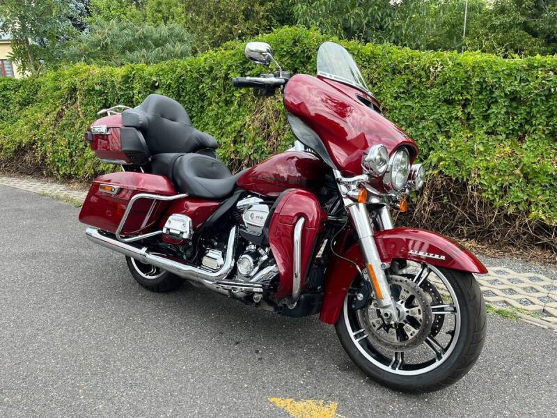 Harley-Davidson FLHTK Electra Glide Ultra Limited 1868