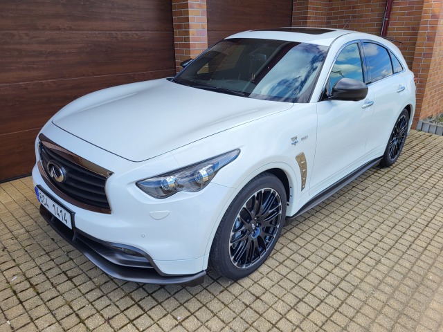 Infiniti FX50