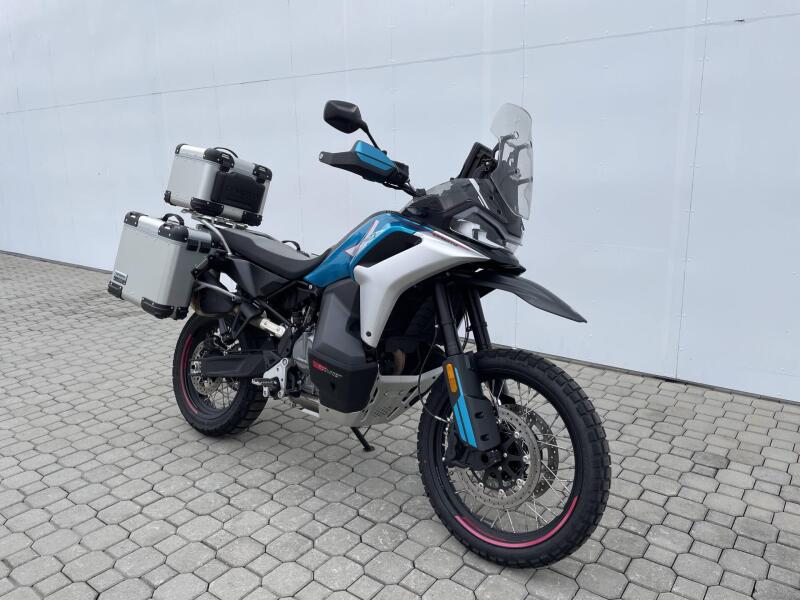 CFMOTO