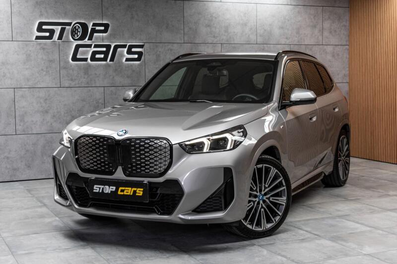BMW iX1