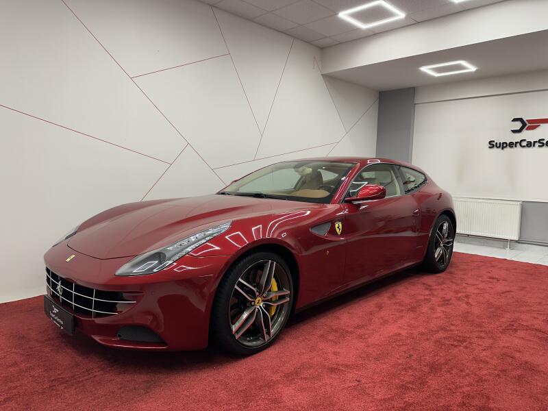 Ferrari FF