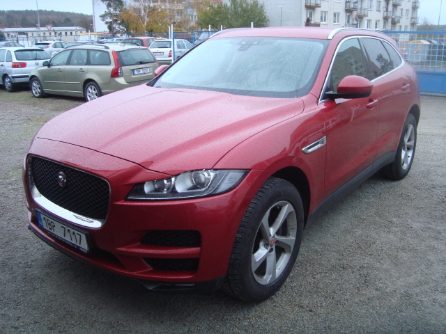 Jaguar F-Pace