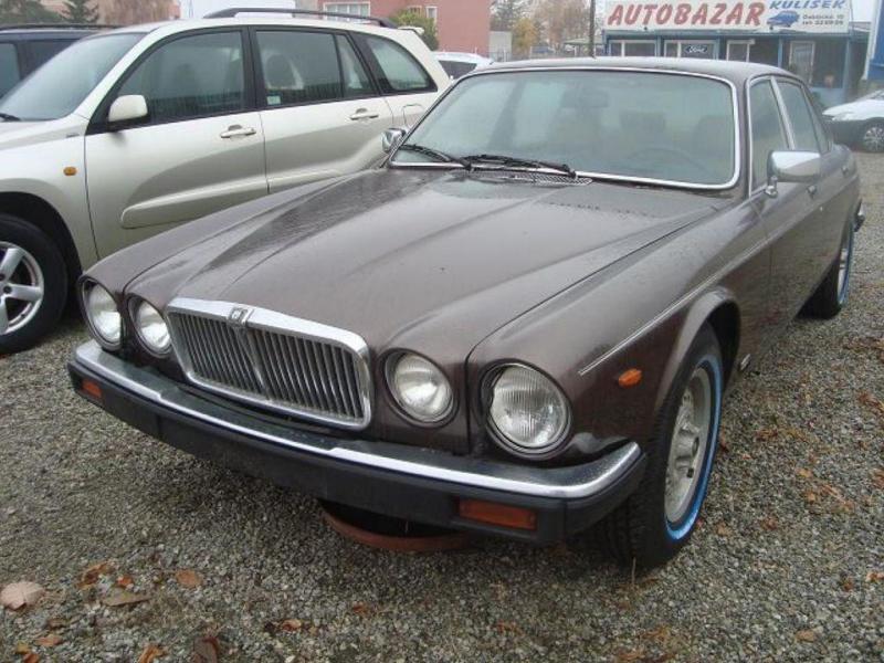 Jaguar XJ