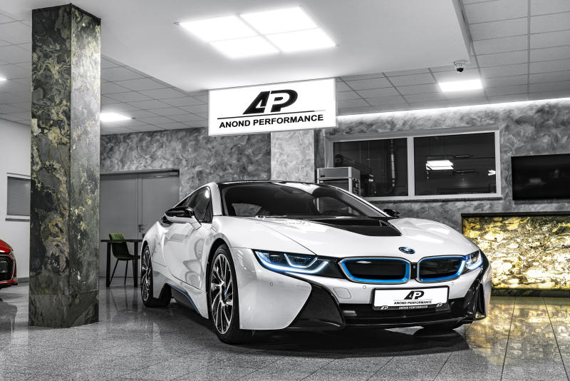 BMW i8