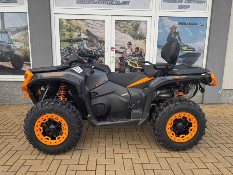 Can-Am Outlander Max 1000 XT-P