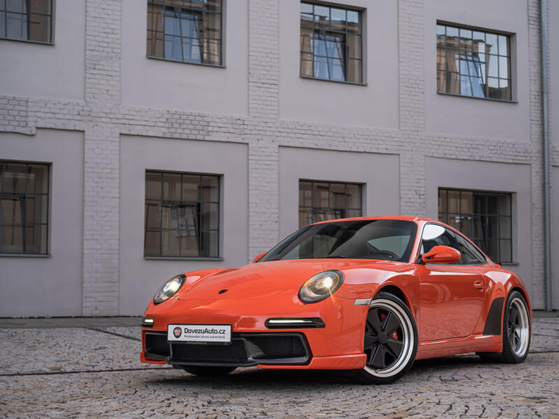 Porsche 911