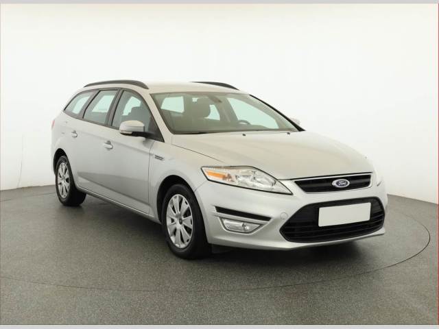 Ford Mondeo 2.0 TDCi, Vyhř. sedaček