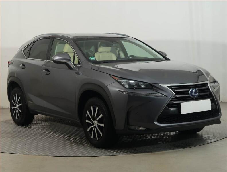 Lexus NX 300h