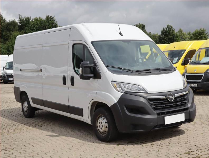 Opel Movano