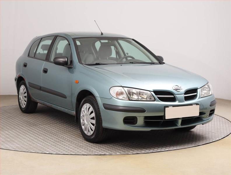 Nissan Almera