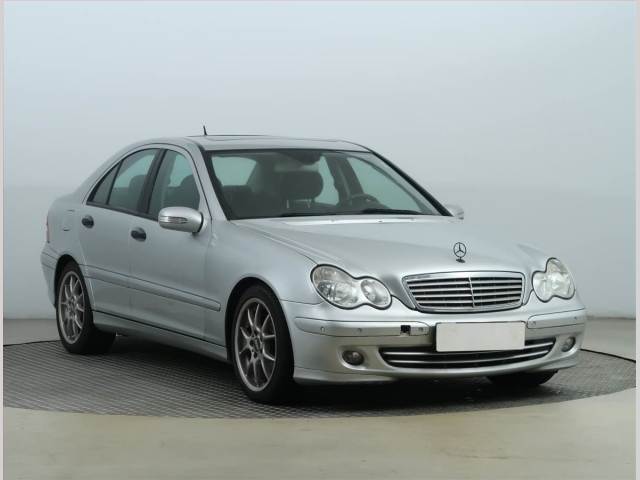 Mercedes-Benz Triedy C