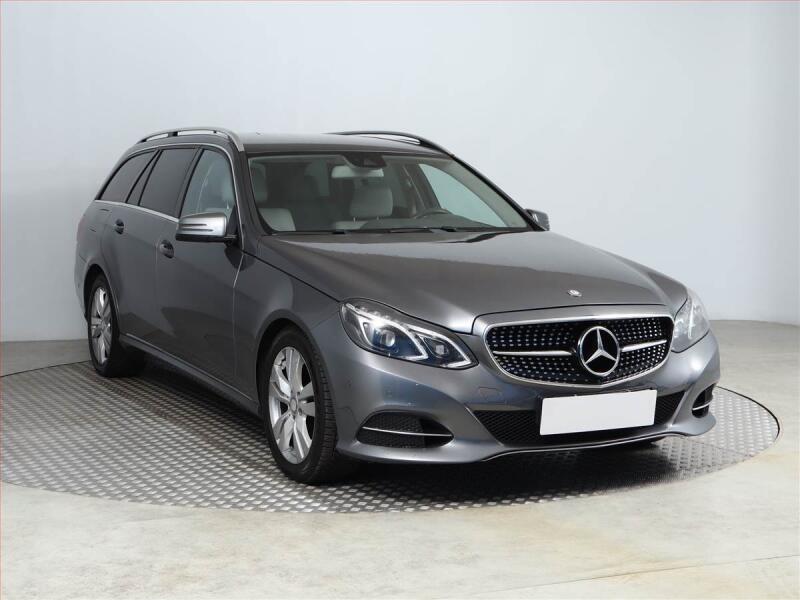 Mercedes-Benz Triedy E