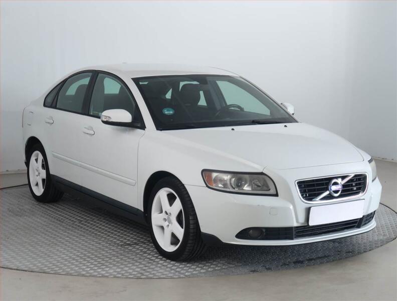 Volvo S40