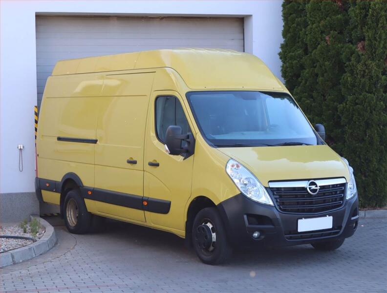 Opel Movano