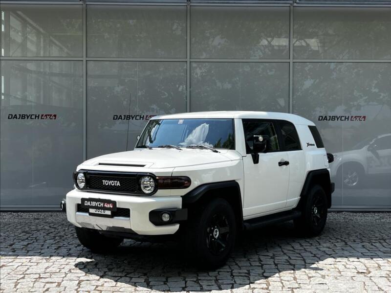 Toyota FJ