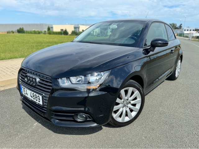 Audi A1 1.2 TFSI AC PDC VÝHŘEVY SERVIS