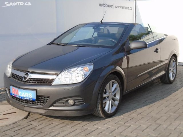 Opel Astra 1,9 CDTI TwinTop 110kW COSMO