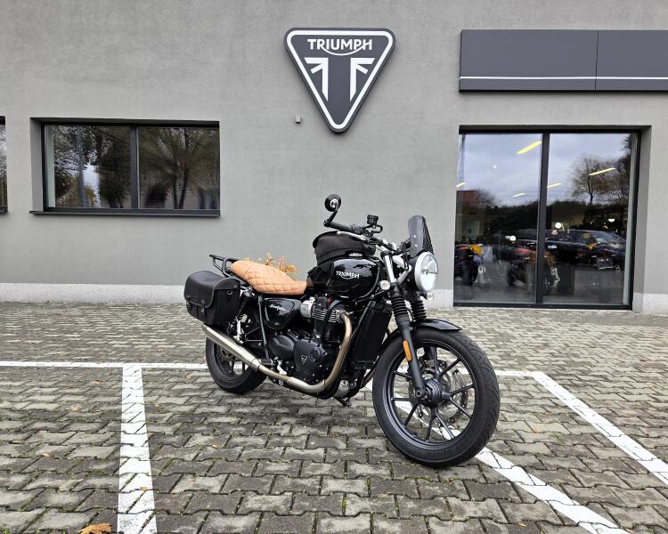 Triumph Street Twin