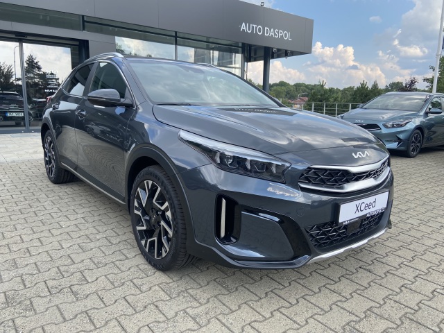 Kia XCeed 1,5 TOP automat *ref. vůz*