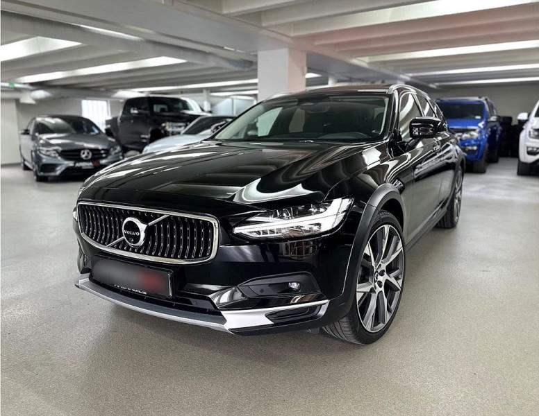 Volvo V90