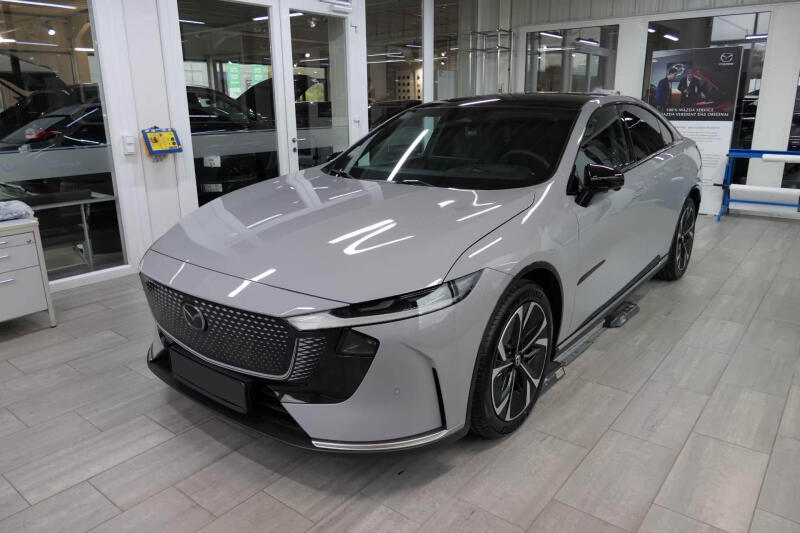 Mazda 6e