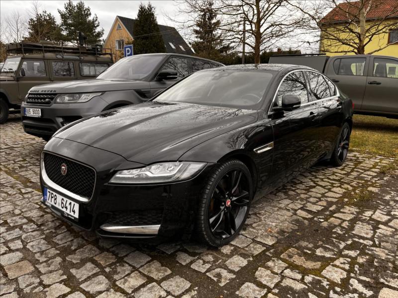 Jaguar XF