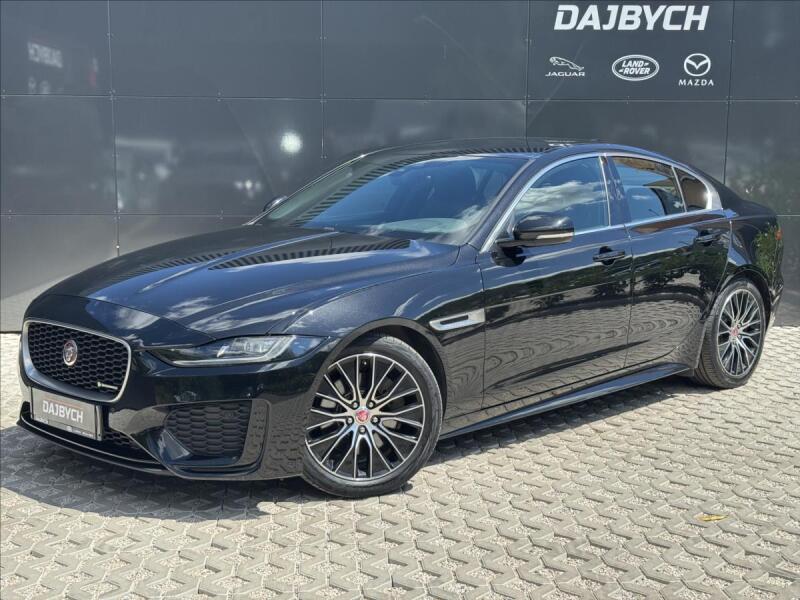 Jaguar XE