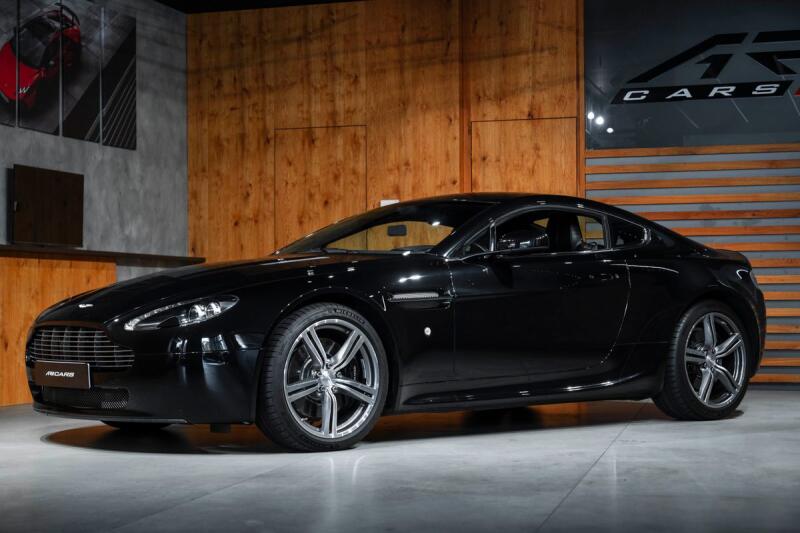 Aston Martin V8 Vantage