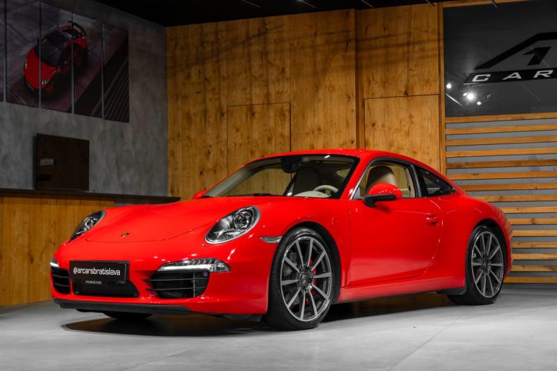 Porsche 911