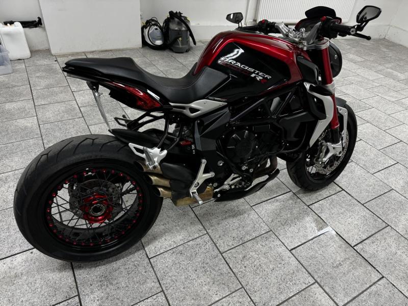 MV Agusta Dragster 800