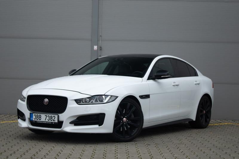 Jaguar XE