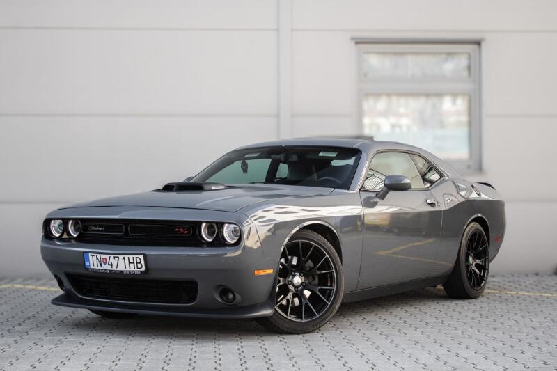 Dodge Challenger