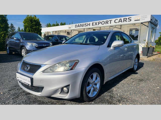 Lexus IS 200