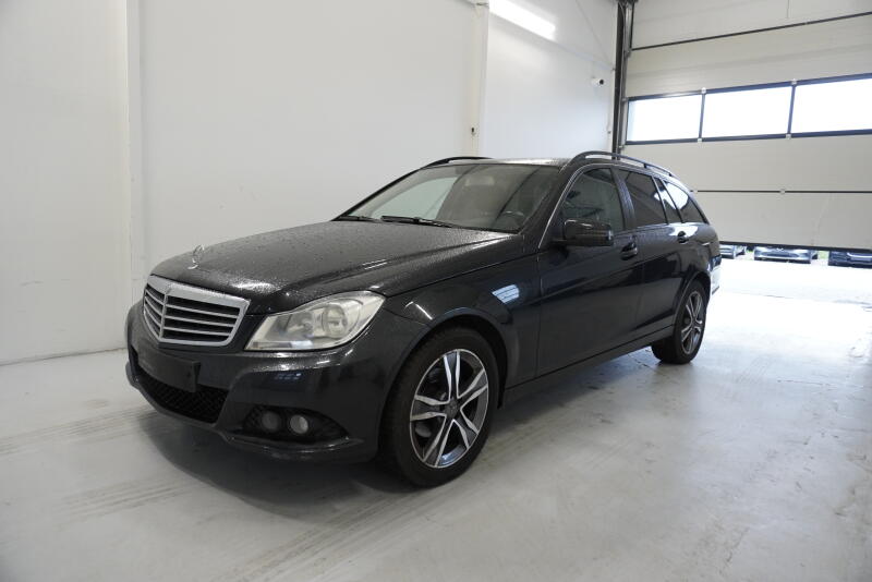 Mercedes-Benz Triedy C
