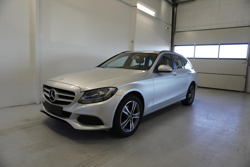 Mercedes-Benz Triedy C