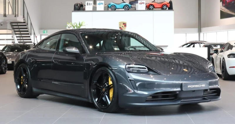 Porsche Taycan