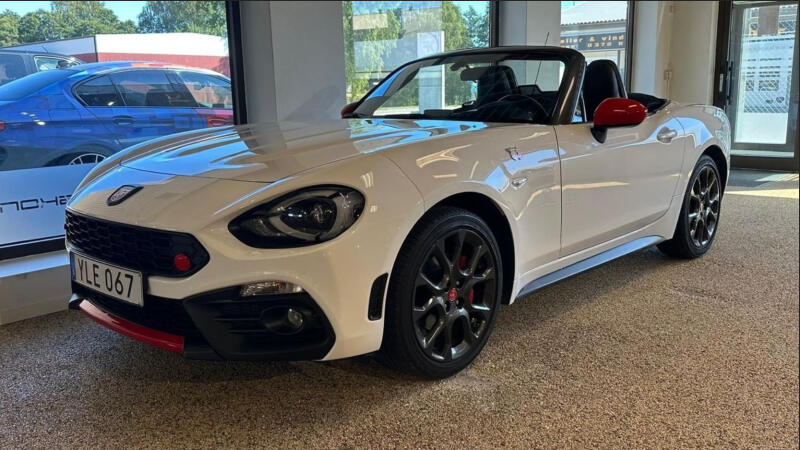 Abarth 124 Spider