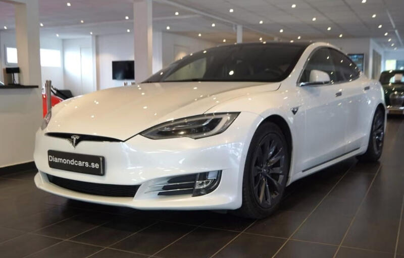 Tesla Model S
